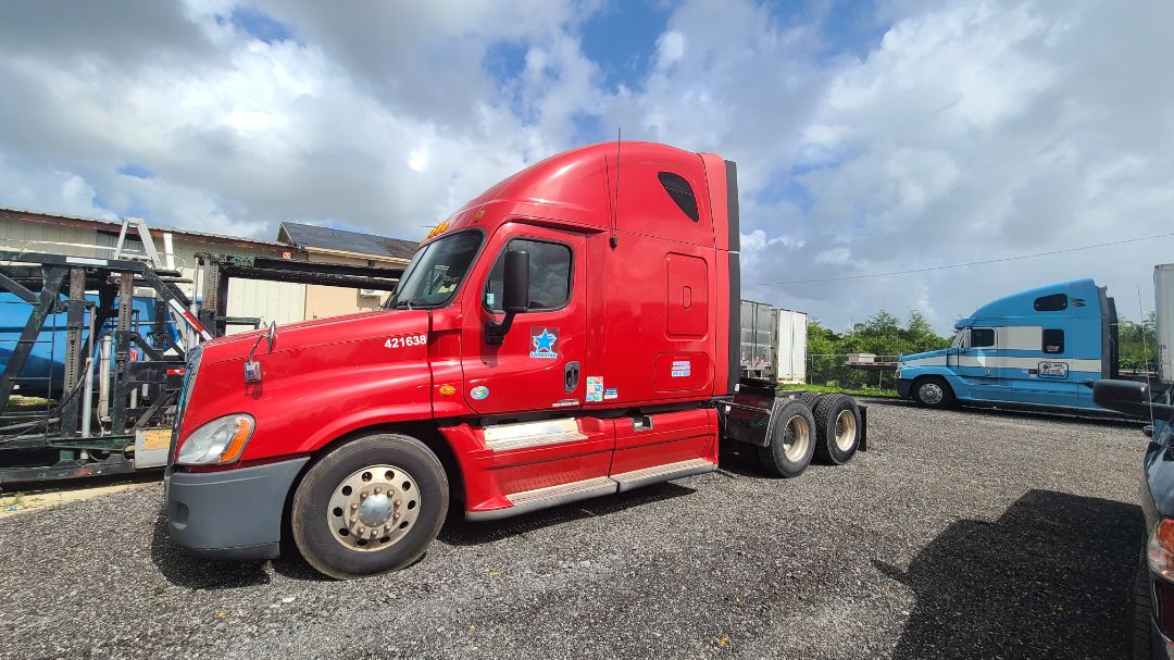 2012 FREIGHTLINER Cascadia - Image 3